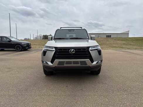 Used 2024 Lexus GX 550 image 9