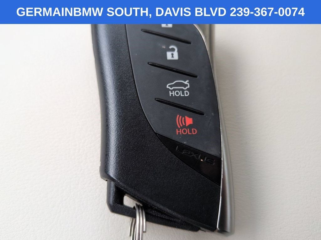 Used 2024 Lexus ES 350 w/ Premium Package FWD image 32