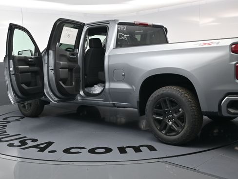 New 2026 Chevrolet Silverado 1500 Custom w/ Turbomax Blackout Package image 25