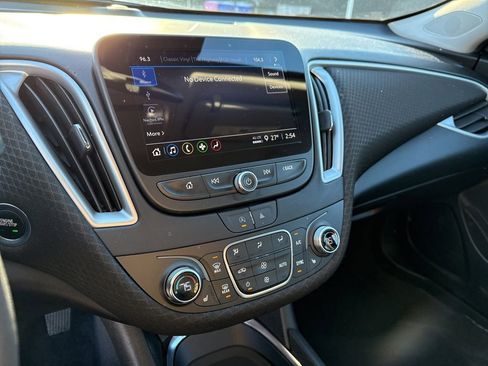 Used 2024 Chevrolet Malibu LT image 33