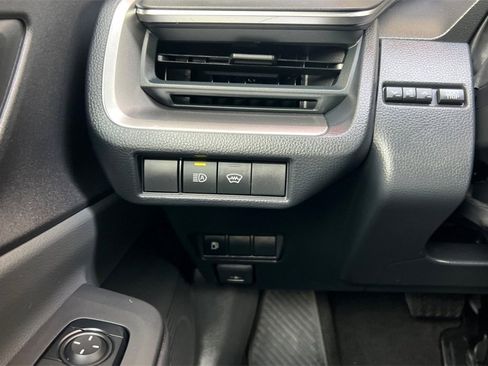 Used 2025 Toyota Prius LE image 30