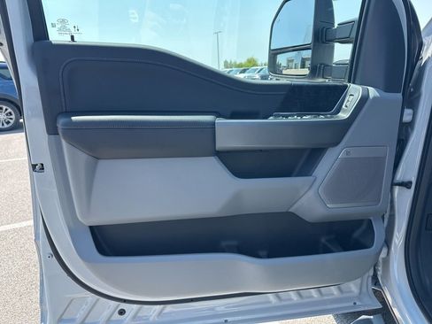 New 2026 Ford F250 XLT w/ XLT Premium Package image 10