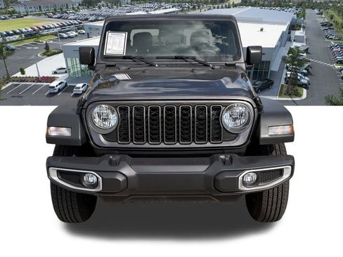 Certified 2025 Jeep Gladiator Sport image 10