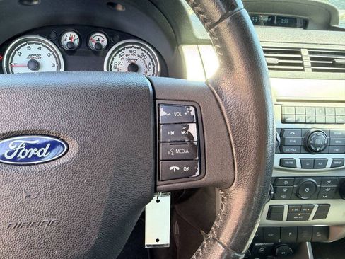 Used 2009 Ford Focus SES FWD image 15