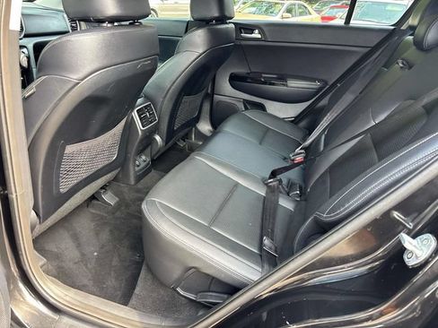 Used 2021 Kia Sportage EX AWD/4WD image 14