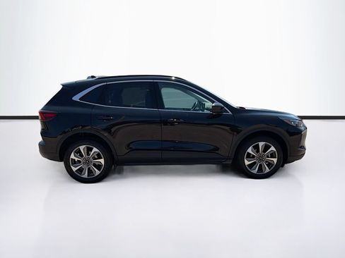 Used 2024 Ford Escape Platinum AWD/4WD image 4