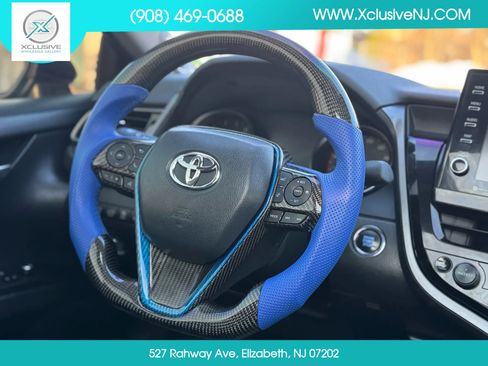 Used 2024 Toyota Camry XSE w/ Navigation Package image 11
