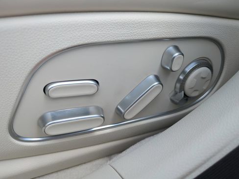 Used 2026 Genesis G90 3.5T AWD/4WD image 15