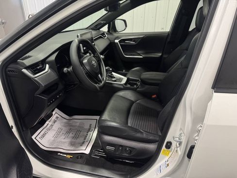 Used 2019 Toyota RAV4 XSE AWD/4WD image 7