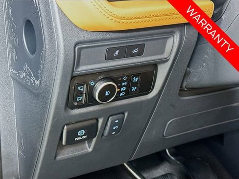 Certified 2024 Ford Expedition Platinum image 10