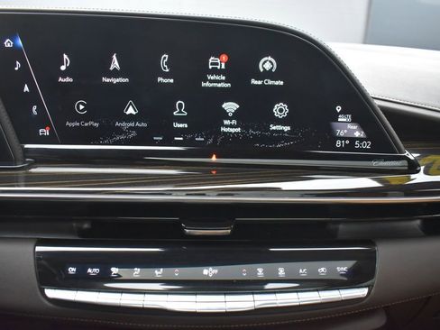 Used 2021 Cadillac Escalade Sport w/ Driver Assist Tech Package AWD/4WD image 21