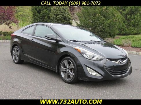 Used 2014 Hyundai Elantra FWD image 3