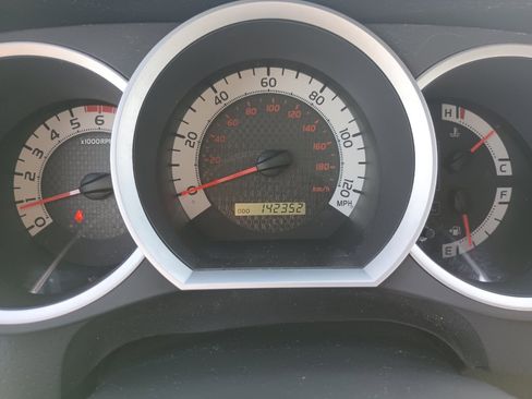 Used 2013 Toyota Tacoma 4x4 Double Cab w/ SR5 Pkg image 15