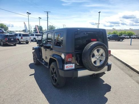 Used 2008 Jeep Wrangler Unlimited Sahara w/ Limited Unlimited Group AWD/4WD image 8
