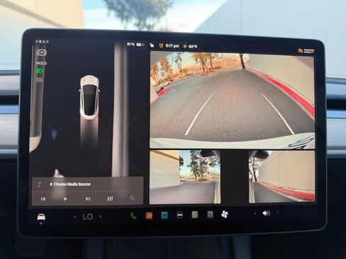 Used 2023 Tesla Model 3 Standard Range image 17