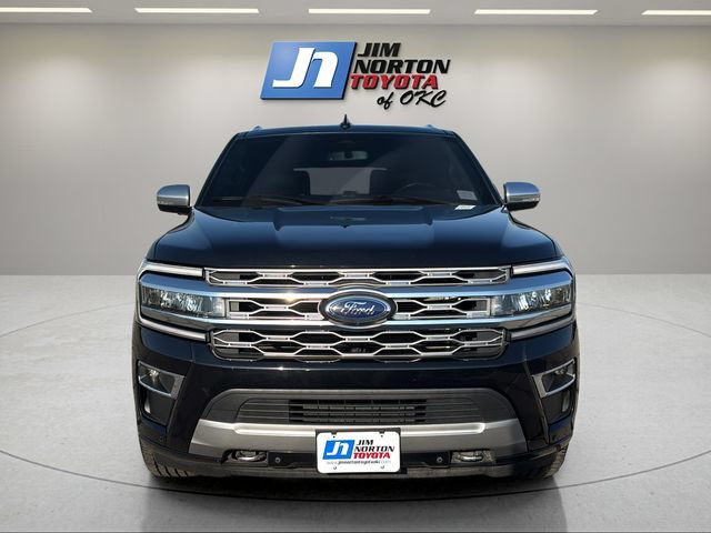 Used 2022 Ford Expedition Platinum AWD/4WD image 2