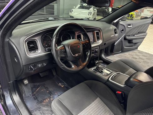 Used 2019 Dodge Charger GT image 35