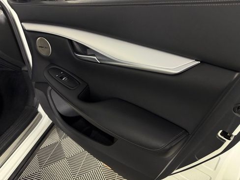 Used 2022 INFINITI QX50 Essential image 35