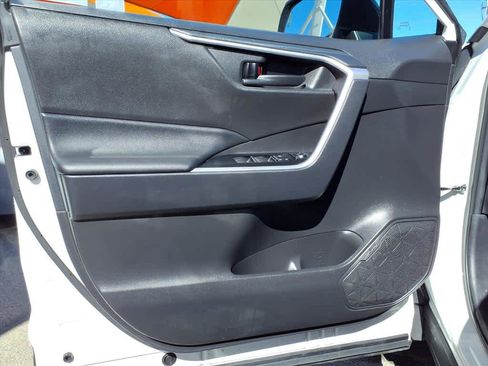 Certified 2025 Toyota RAV4 LE image 17