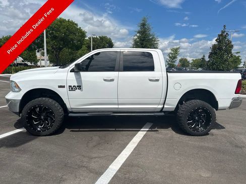 Used 2019 RAM 1500 Classic SLT AWD/4WD image 2