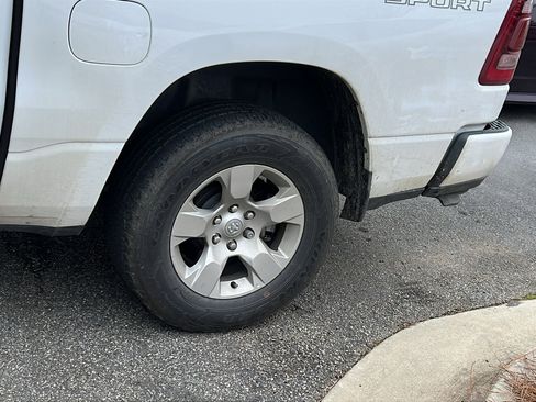 Used 2023 RAM 1500 Big Horn image 13