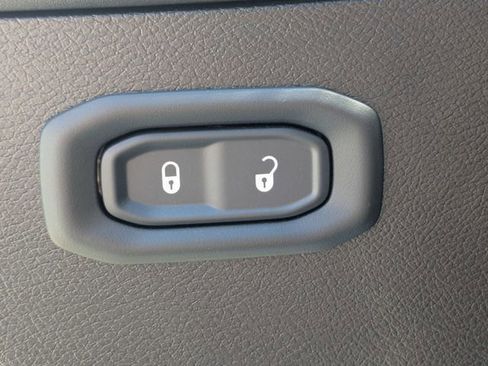 New 2026 Jeep Gladiator Sport AWD/4WD image 12