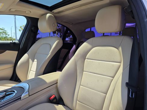Used 2021 Mercedes-Benz C 300 Sedan w/ Premium Package image 14