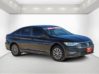 Used 2021 Volkswagen Jetta SE FWD video 1