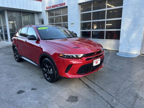 Used 2024 Dodge Hornet R/T Plus w/ R/T Blacktop Package image 2