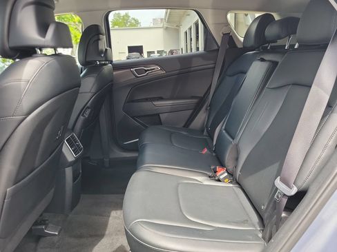 Certified 2024 Kia Sportage EX FWD image 8