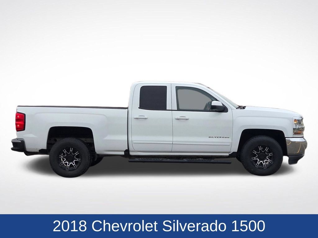 Used 2018 Chevrolet Silverado 1500 LT RWD image 2