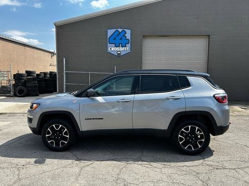 Used 2020 Jeep Compass Trailhawk image 7