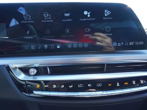 New 2026 Cadillac Lyriq V image 19