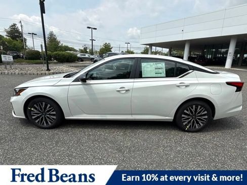 New 2026 Nissan Altima 2.5 SV FWD image 5