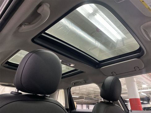 Certified 2023 MINI Cooper 4-Door Hardtop image 20