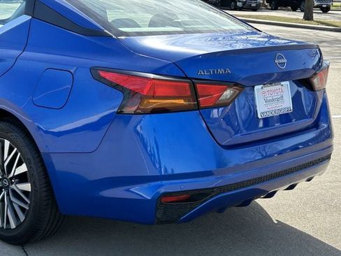 Used 2025 Nissan Altima 2.5 SV image 7