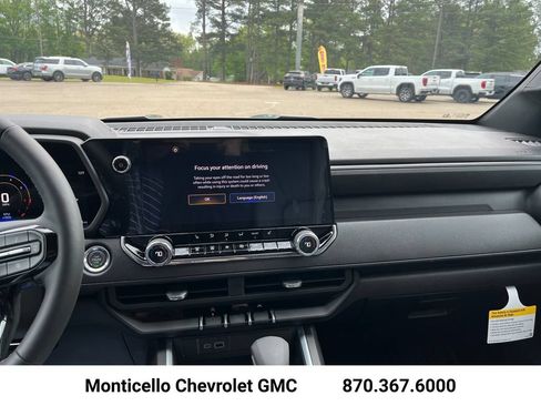New 2026 Chevrolet Colorado Trail Boss AWD/4WD image 16