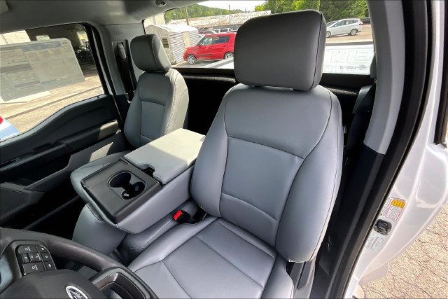 New 2025 Ford F250 XL RWD image 10