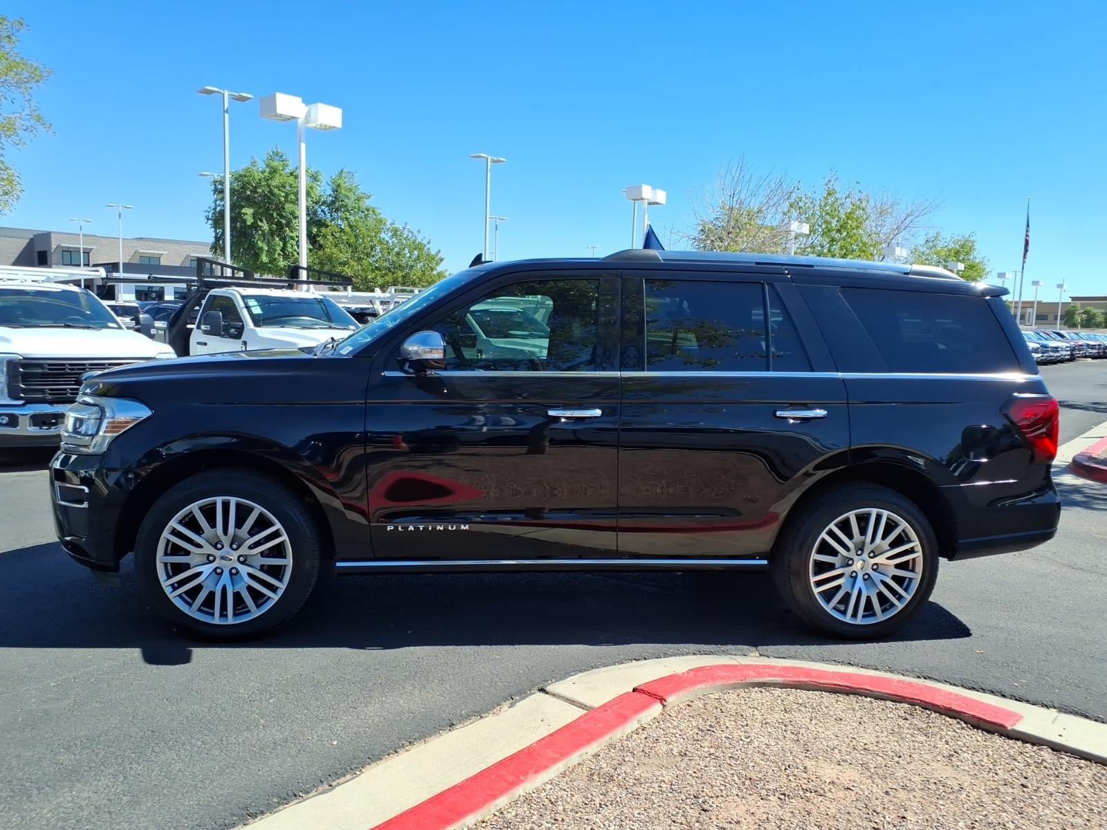 Certified 2024 Ford Expedition Platinum AWD/4WD image 7