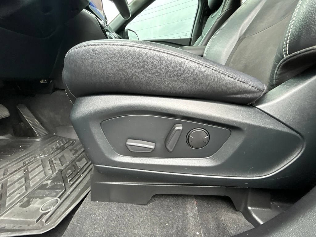 Used 2022 Ford Explorer ST AWD/4WD image 17