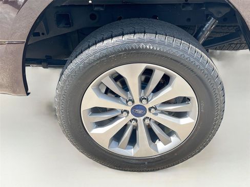 Used 2018 Ford F150 XL w/ Equipment Group 101A Mid AWD/4WD image 29