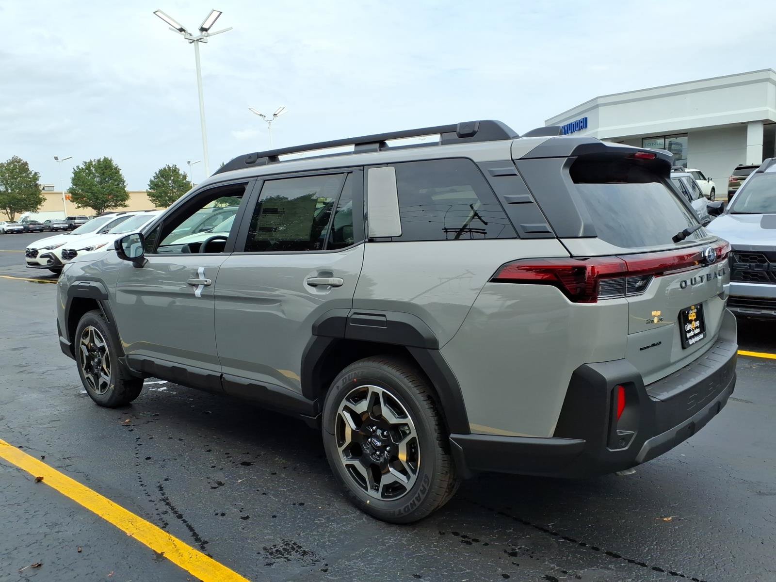 New 2026 Subaru Outback Touring AWD/4WD image 8