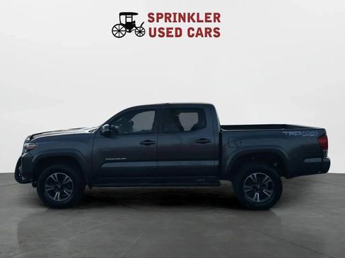 Used 2016 Toyota Tacoma TRD Sport w/ Towing Package image 16