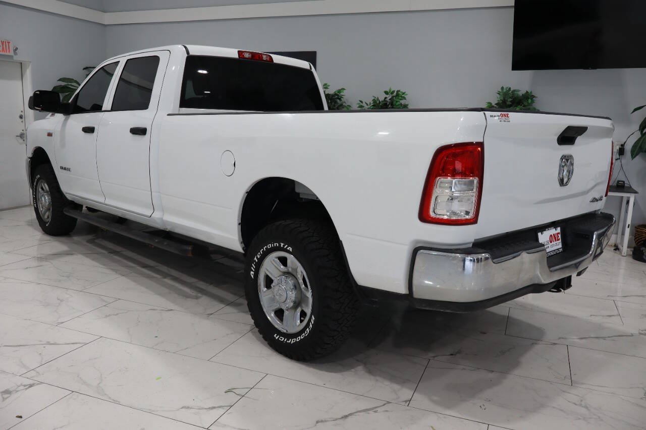 Used 2021 RAM 2500 Tradesman w/ Chrome Appearance Group AWD/4WD image 5