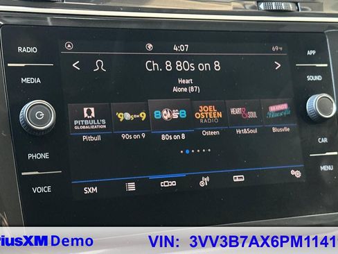 Used 2023 Volkswagen Tiguan SE FWD image 30