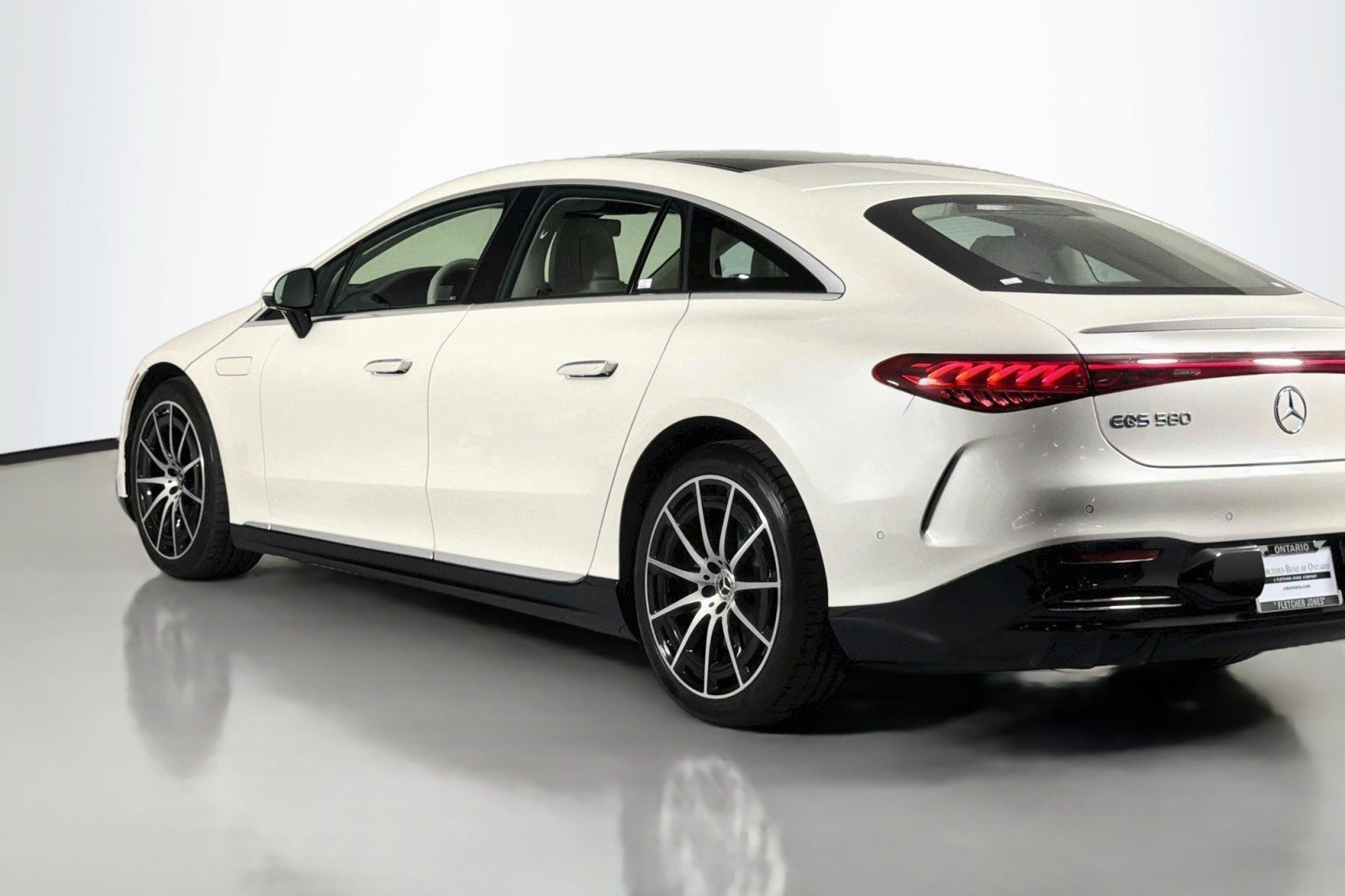 Certified 2023 Mercedes-Benz EQS 580 4MATIC Sedan image 15