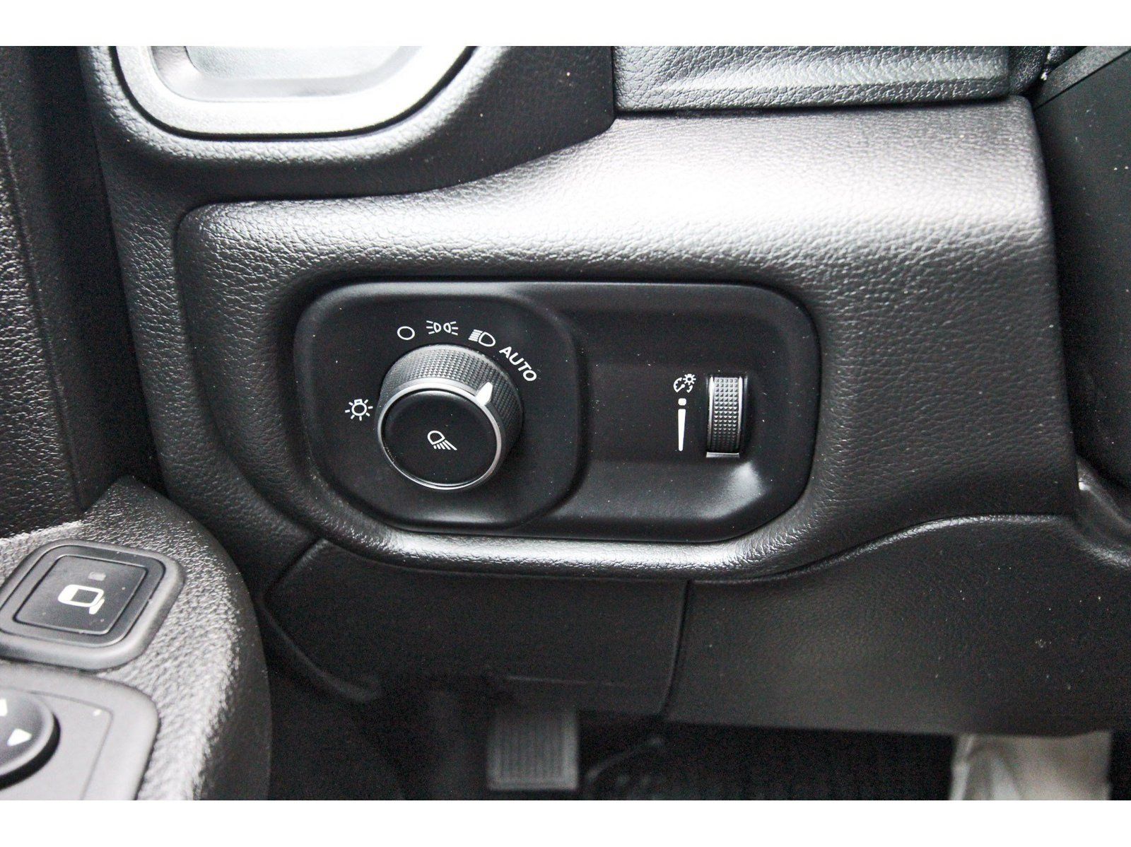 Used 2023 RAM 2500 Tradesman AWD/4WD image 19