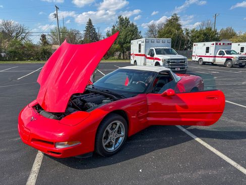 Used 2000 Chevrolet Corvette Convertible w/ Memory Pkg image 34