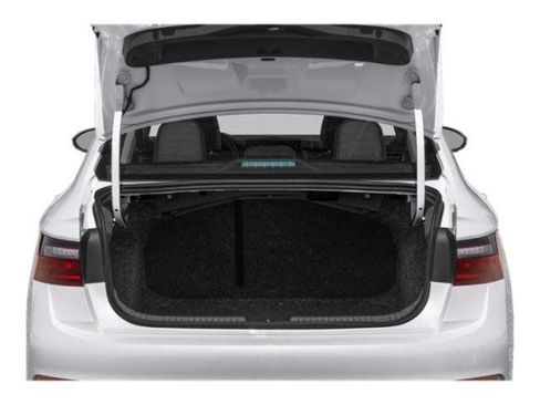 Used 2025 Volkswagen Jetta SE FWD image 11