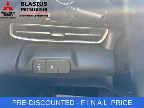 Used 2024 Hyundai Elantra SEL w/ Convenience Package FWD image 25